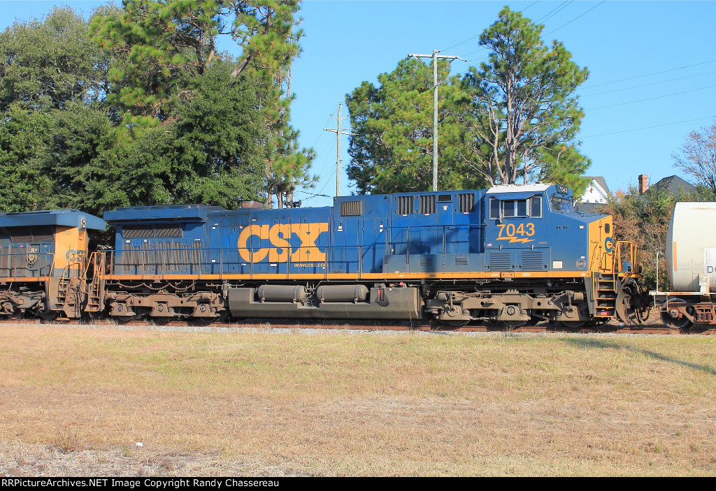 CSXT 7043